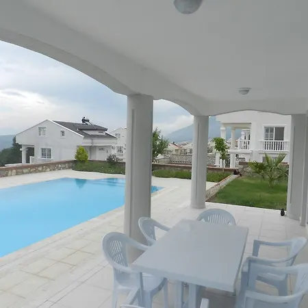 Villa New Age Golden King Villas